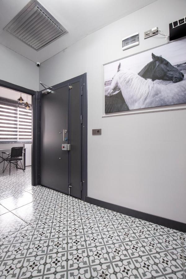 Beyoglu Huzur Apart Apartment Istanbul Bagian luar foto